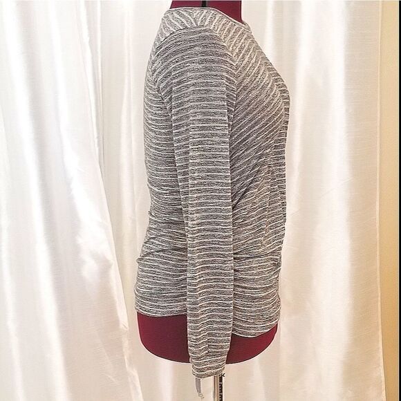 Isabel Maternity by Ingrid & Isabel T-Shirt - Picture 3 of 6